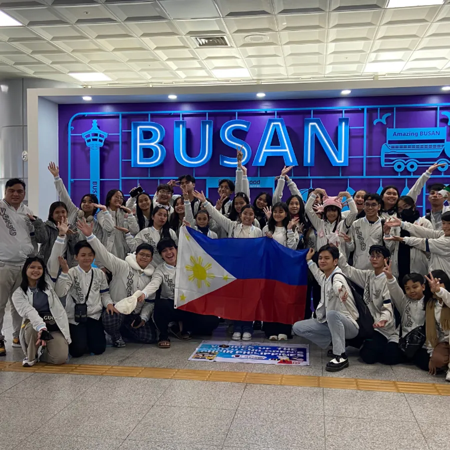 Philippines students group photo arriving in Busan, South Korea